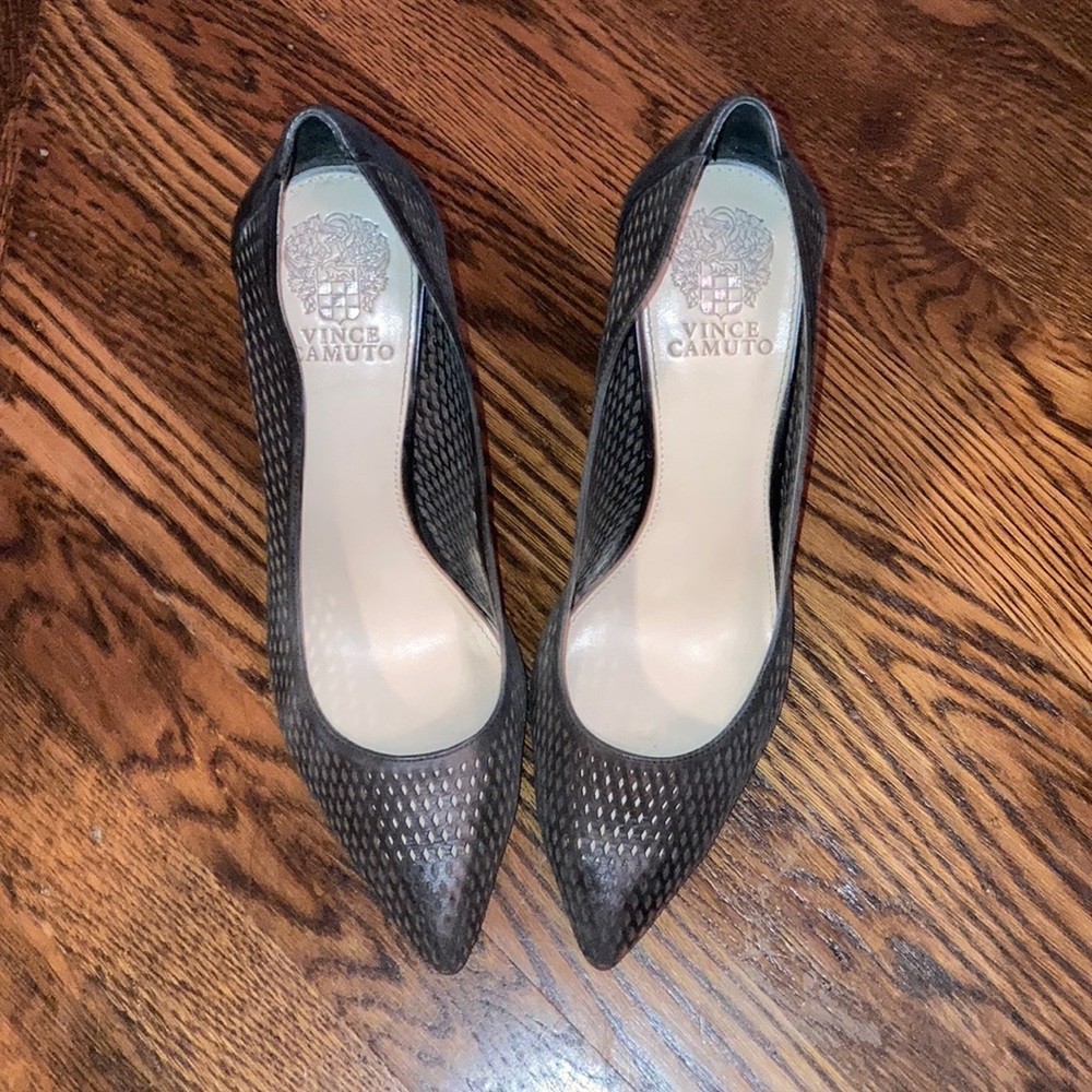 Vince Camuto Pumps
